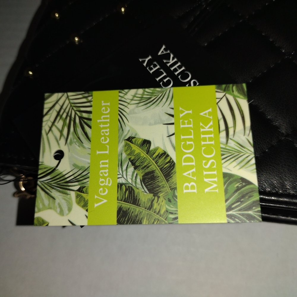 Badgley Mischka Black Quilted Crossbody Bag - Picture 10 of 10